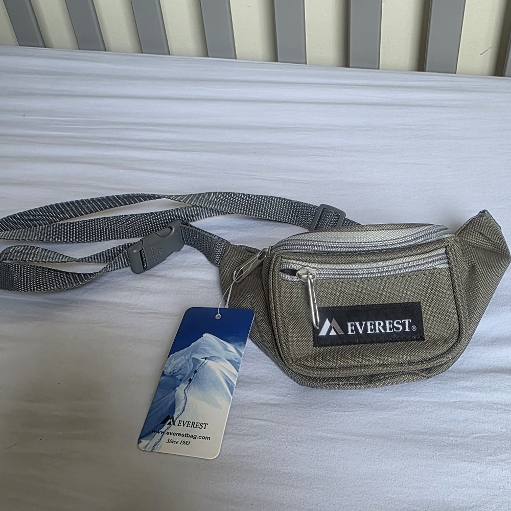 Everest Olive Green Unisex Waist Pack Belt Bag Fanny Pack NWT